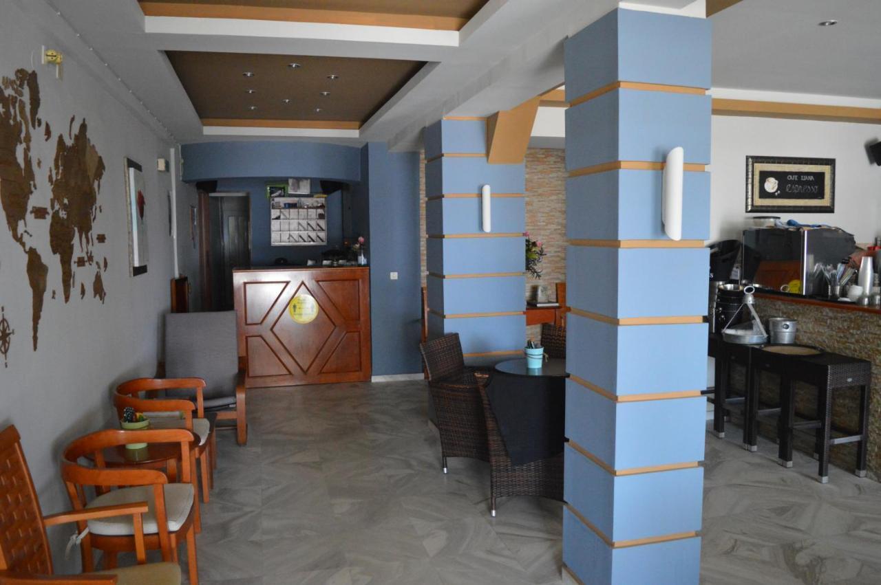 Iliana Hotel Paralia Экстерьер фото